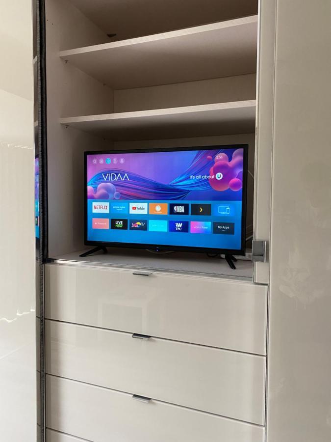 Downtown Studio - Ultra Central With Park View Bucarest Exterior foto