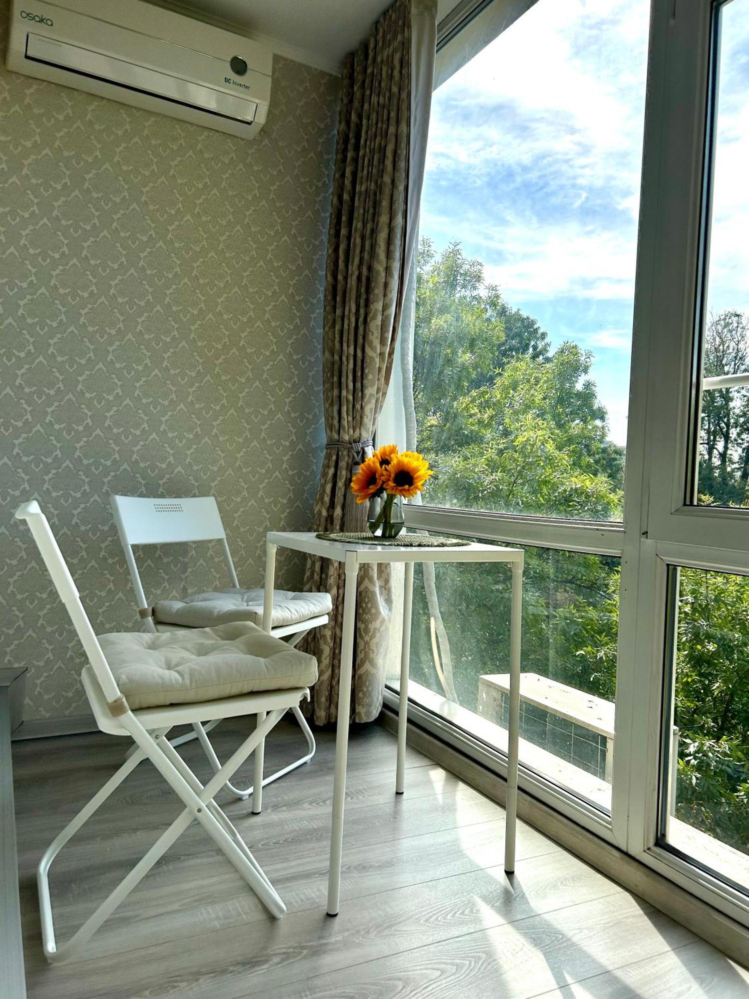 Downtown Studio - Ultra Central With Park View Bucarest Exterior foto